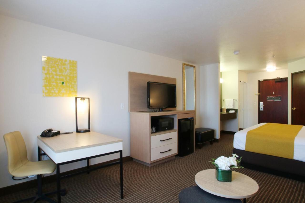 Oxford Suites Spokane Valley Zewnętrze zdjęcie