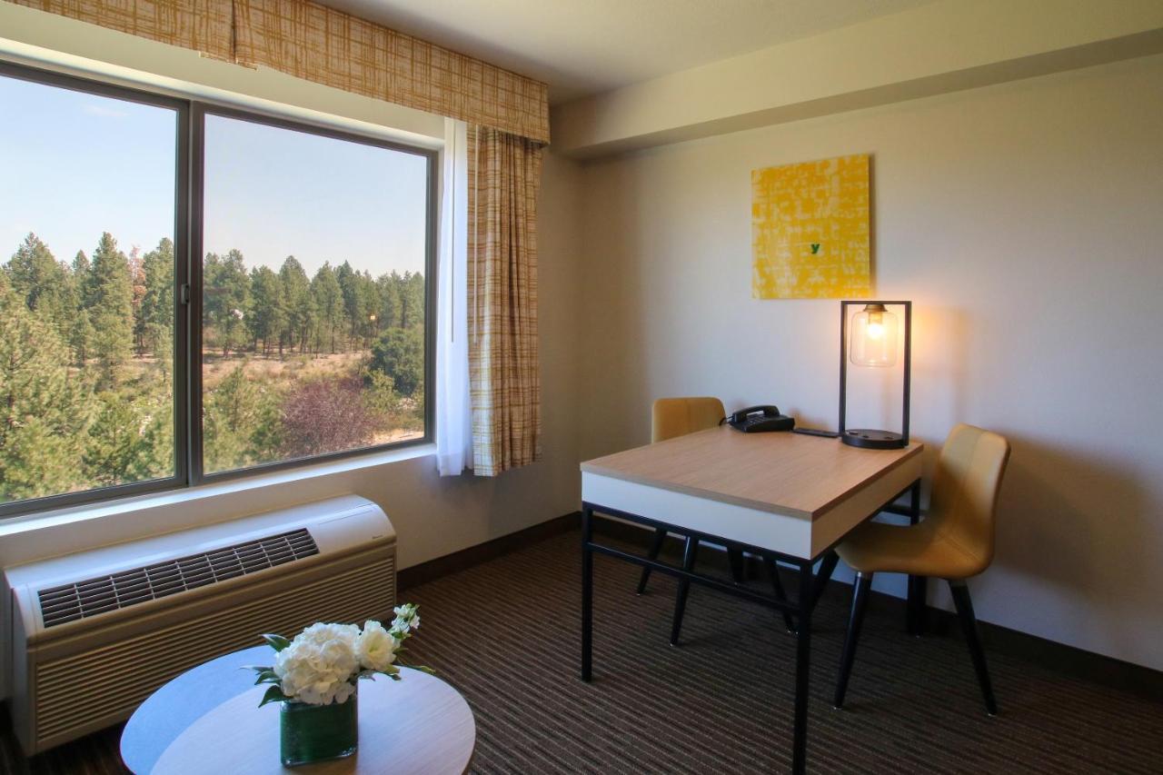 Oxford Suites Spokane Valley Zewnętrze zdjęcie