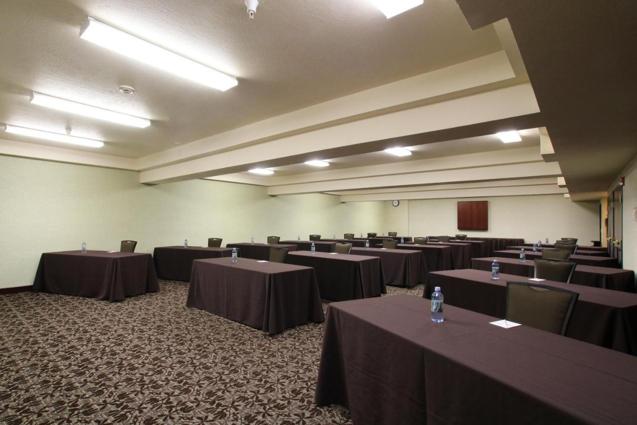 Oxford Suites Spokane Valley Zewnętrze zdjęcie