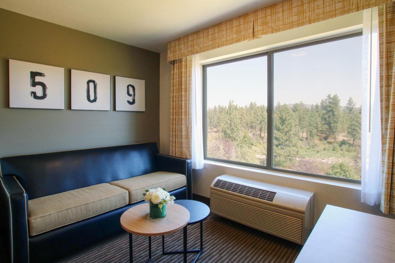 Oxford Suites Spokane Valley Zewnętrze zdjęcie
