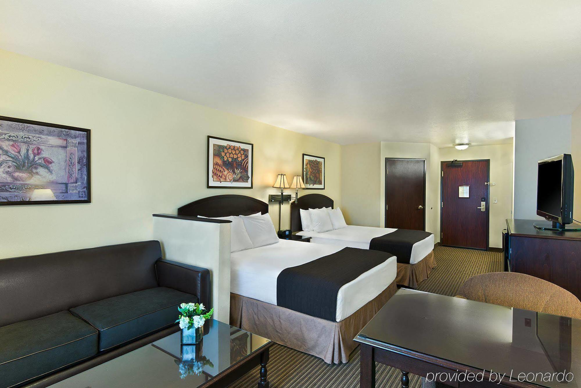 Oxford Suites Spokane Valley Zewnętrze zdjęcie
