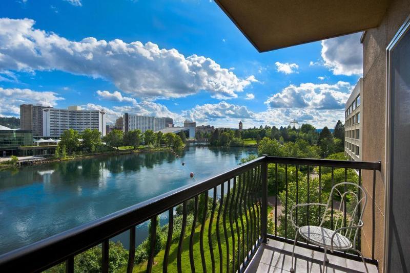 Oxford Suites Spokane Valley Zewnętrze zdjęcie