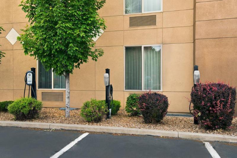 Oxford Suites Spokane Valley Zewnętrze zdjęcie